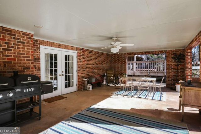 278 Moss Side Drive, Athens, GA 30607