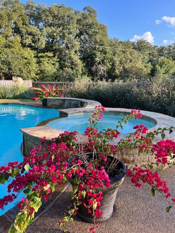 218 Palmer Drive, Comanche, TX 76442