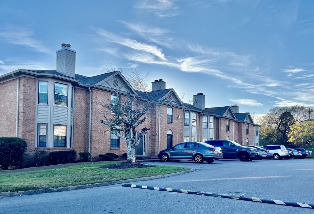 207 Ellington Pl, Madison, TN 37115