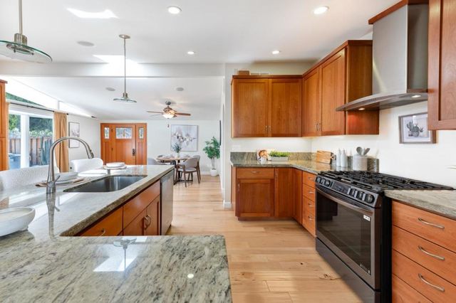 785 Lakechime Drive, Sunnyvale, CA 94089