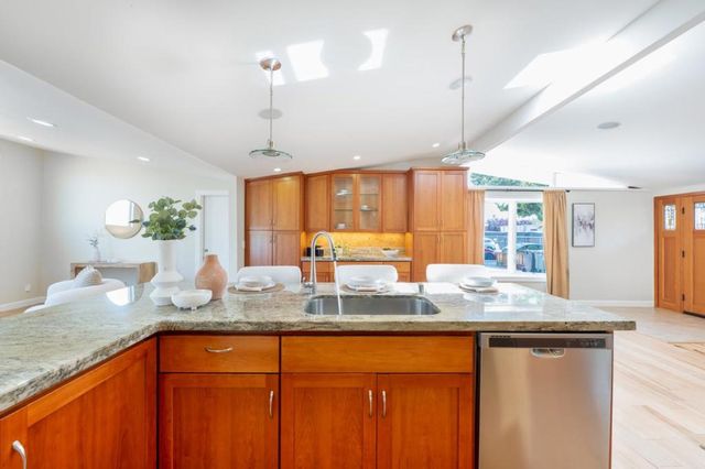 785 Lakechime Drive, Sunnyvale, CA 94089
