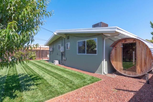 785 Lakechime Drive, Sunnyvale, CA 94089