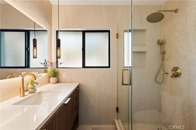 5105 Tendilla, Woodland Hills, CA 91364