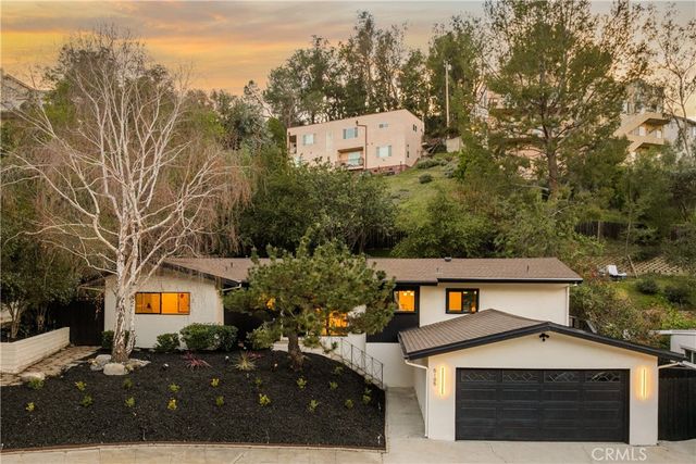 5105 Tendilla, Woodland Hills, CA 91364