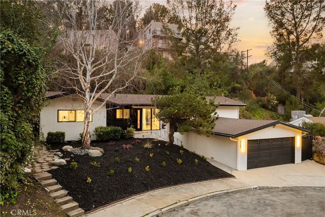 5105 Tendilla, Woodland Hills, CA 91364