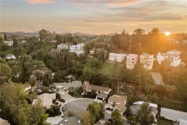 5105 Tendilla, Woodland Hills, CA 91364