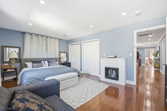 301 Roosevelt Ave, Hasbrouck Heights Boro, NJ 07604