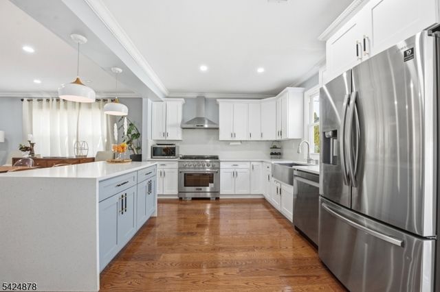 301 Roosevelt Ave, Hasbrouck Heights Boro, NJ 07604