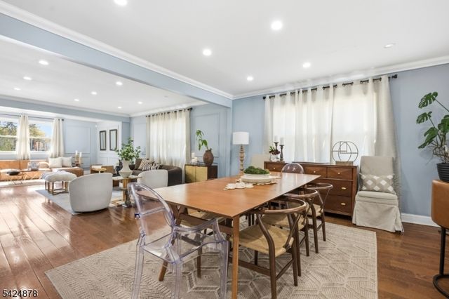 301 Roosevelt Ave, Hasbrouck Heights Boro, NJ 07604