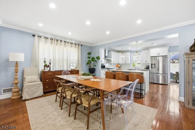 301 Roosevelt Ave, Hasbrouck Heights Boro, NJ 07604