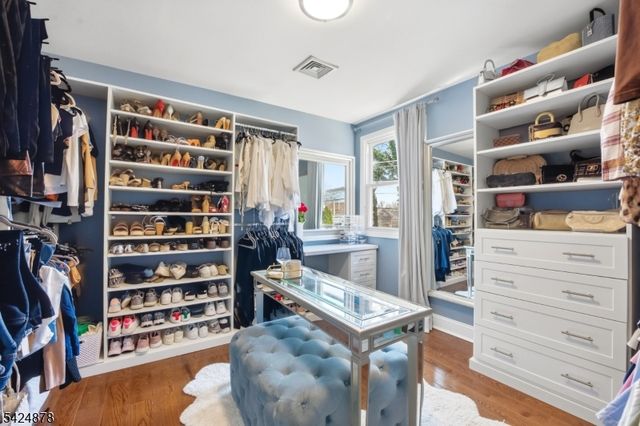 301 Roosevelt Ave, Hasbrouck Heights Boro, NJ 07604