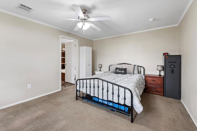 319 Berry Creek Drive, Caldwell, TX 77836