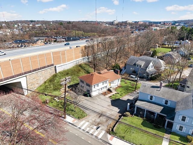 4 River Park St, Needham, MA 02494