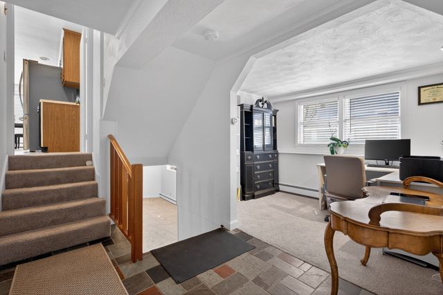 4 River Park St, Needham, MA 02494