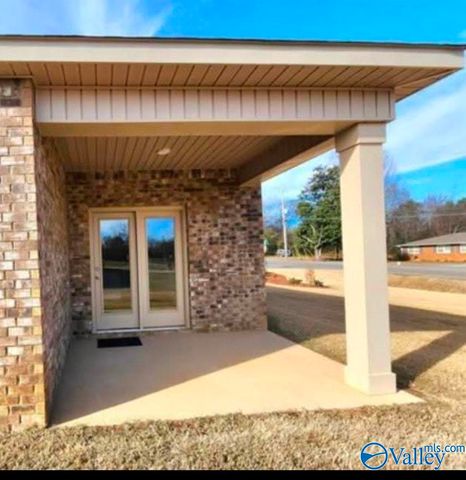 101 NE Canonbury Drive NE, New Market, AL 35761