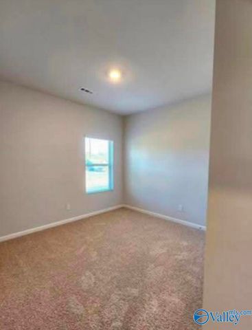 101 NE Canonbury Drive NE, New Market, AL 35761