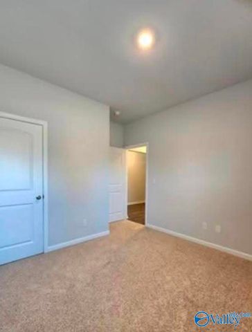 101 NE Canonbury Drive NE, New Market, AL 35761