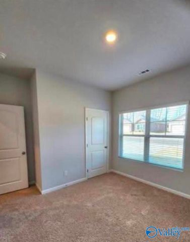 101 NE Canonbury Drive NE, New Market, AL 35761