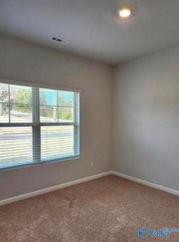 101 NE Canonbury Drive NE, New Market, AL 35761