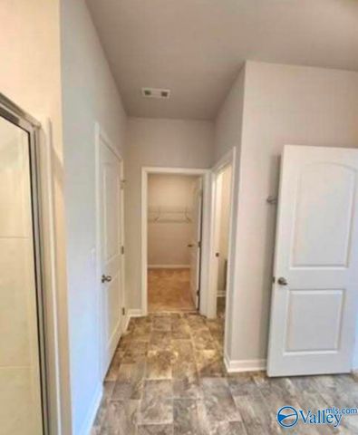 101 NE Canonbury Drive NE, New Market, AL 35761