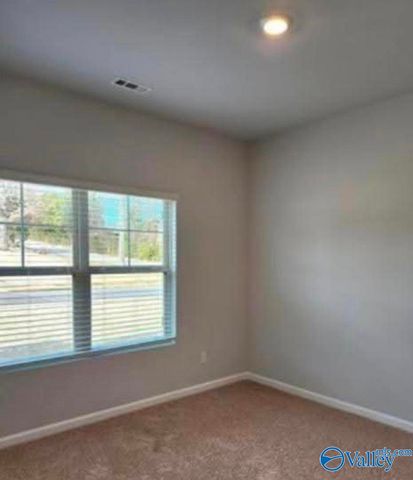 101 NE Canonbury Drive NE, New Market, AL 35761