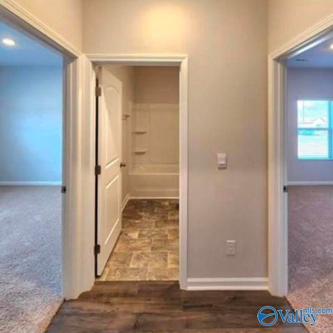 101 NE Canonbury Drive NE, New Market, AL 35761