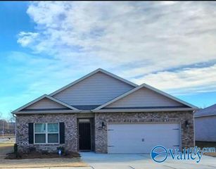 101 NE Canonbury Drive NE, New Market, AL 35761