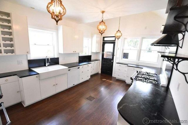 445 Oakland Park Avenue, Columbus, OH 43214