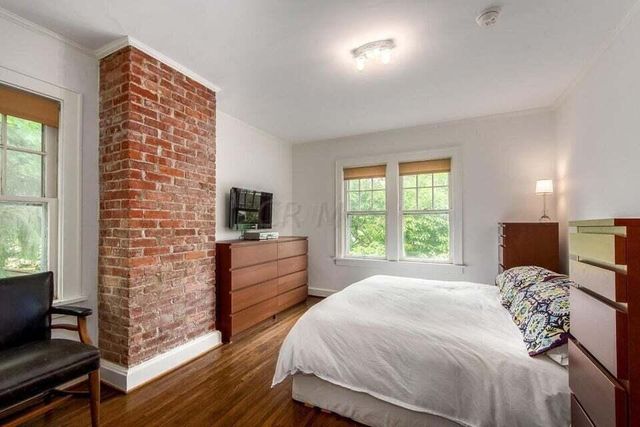 445 Oakland Park Avenue, Columbus, OH 43214