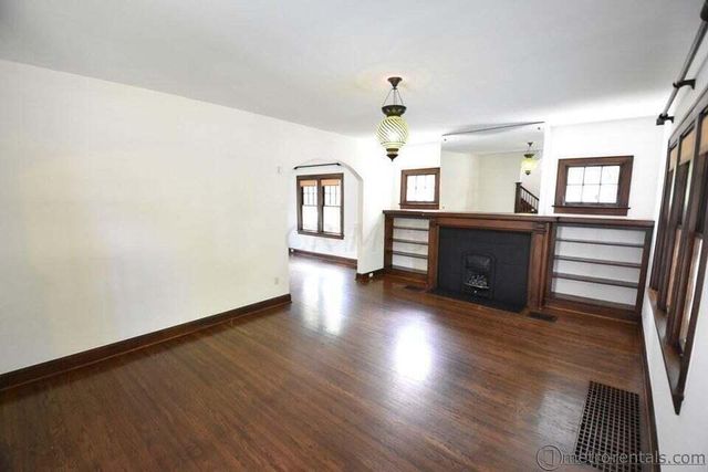 445 Oakland Park Avenue, Columbus, OH 43214