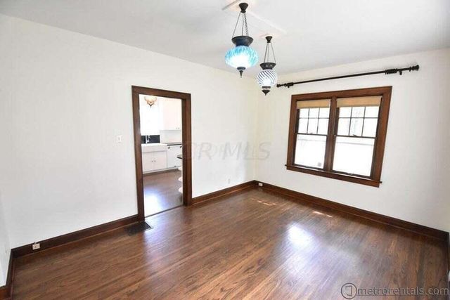 445 Oakland Park Avenue, Columbus, OH 43214