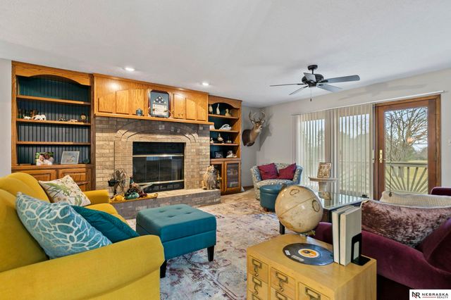 1325 N 8th Street, Seward, NE 68434