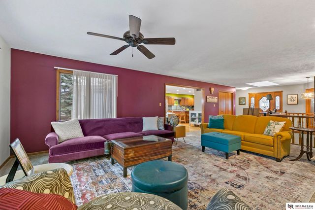 1325 N 8th Street, Seward, NE 68434