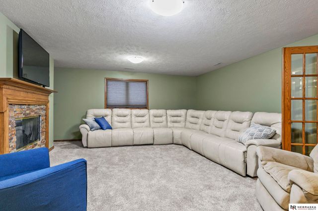 1325 N 8th Street, Seward, NE 68434