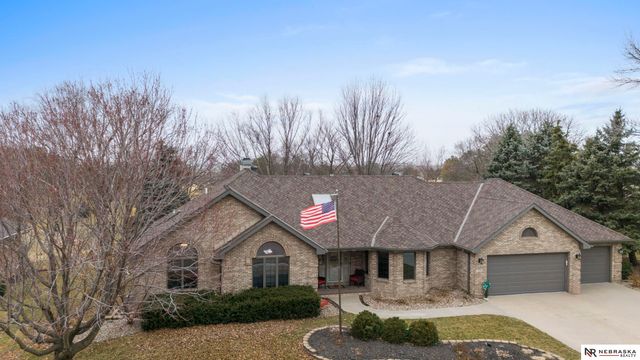 1325 N 8th Street, Seward, NE 68434