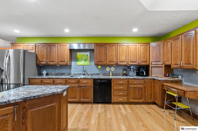 1325 N 8th Street, Seward, NE 68434