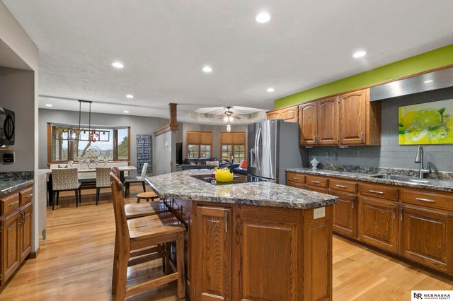 1325 N 8th Street, Seward, NE 68434