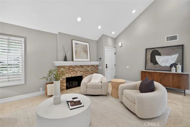 969 Azalea Drive, Costa Mesa, CA 92626