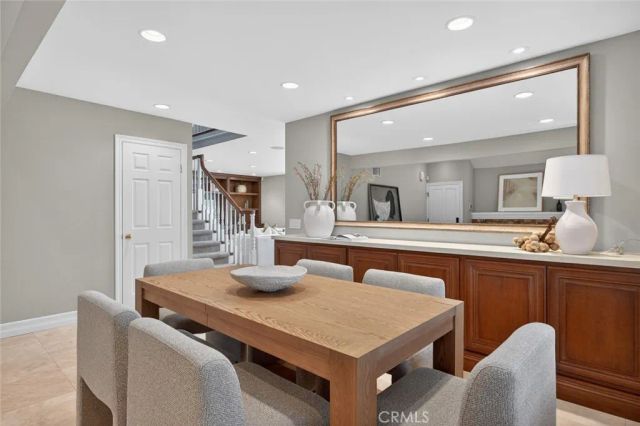 969 Azalea Drive, Costa Mesa, CA 92626