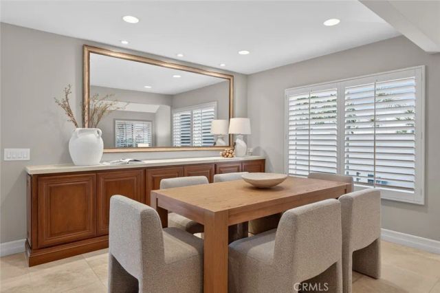 969 Azalea Drive, Costa Mesa, CA 92626