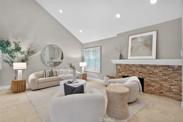 969 Azalea Drive, Costa Mesa, CA 92626