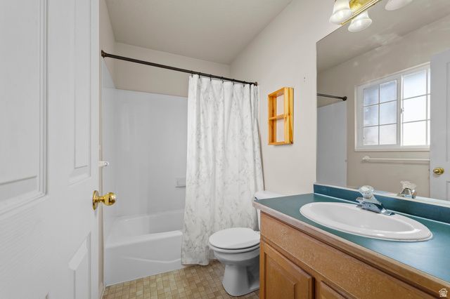 490 N 400 E, Springville, UT 84663