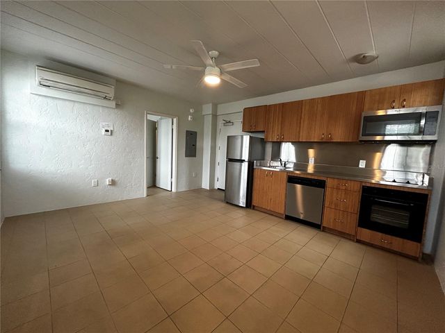 844 5TH AVENUE S 11, St Petersburg, FL 33701