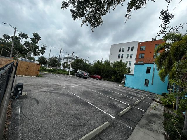 844 5TH AVENUE S 11, St Petersburg, FL 33701