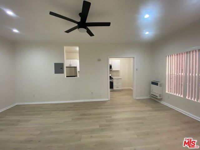 814 S Hobart Boulevard 203, Los Angeles, CA 90005