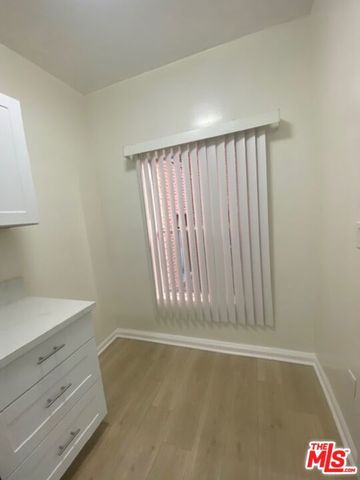 814 S Hobart Boulevard 203, Los Angeles, CA 90005