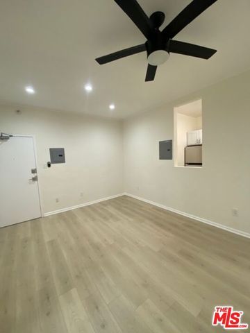 814 S Hobart Boulevard 203, Los Angeles, CA 90005