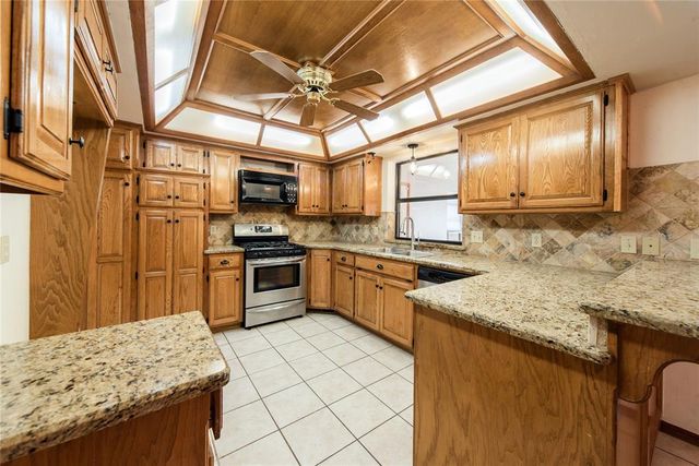 2900 Jannas Trail, Edmond, OK 73012