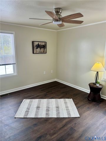 7279 Howerton Rd, Dunnsville, VA 22454