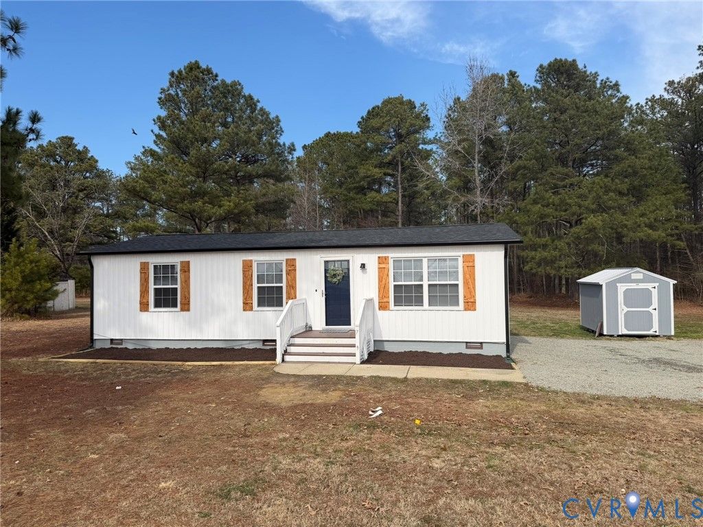 7279 Howerton Rd, Dunnsville, VA 22454